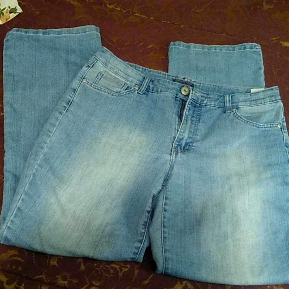 Women's jeans